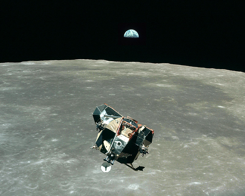 Apollo 11 LM Earth Rise